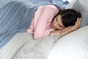 眠れない時に寝る方法は？動悸や過呼吸で寝付けない原因と対処法