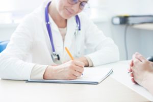 ケミカルピーリング皮膚科の値段は安い？美容外科と皮膚科比較